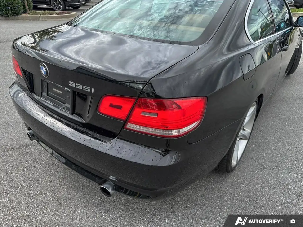 BMW 3 Series снимка BMW 3 Series