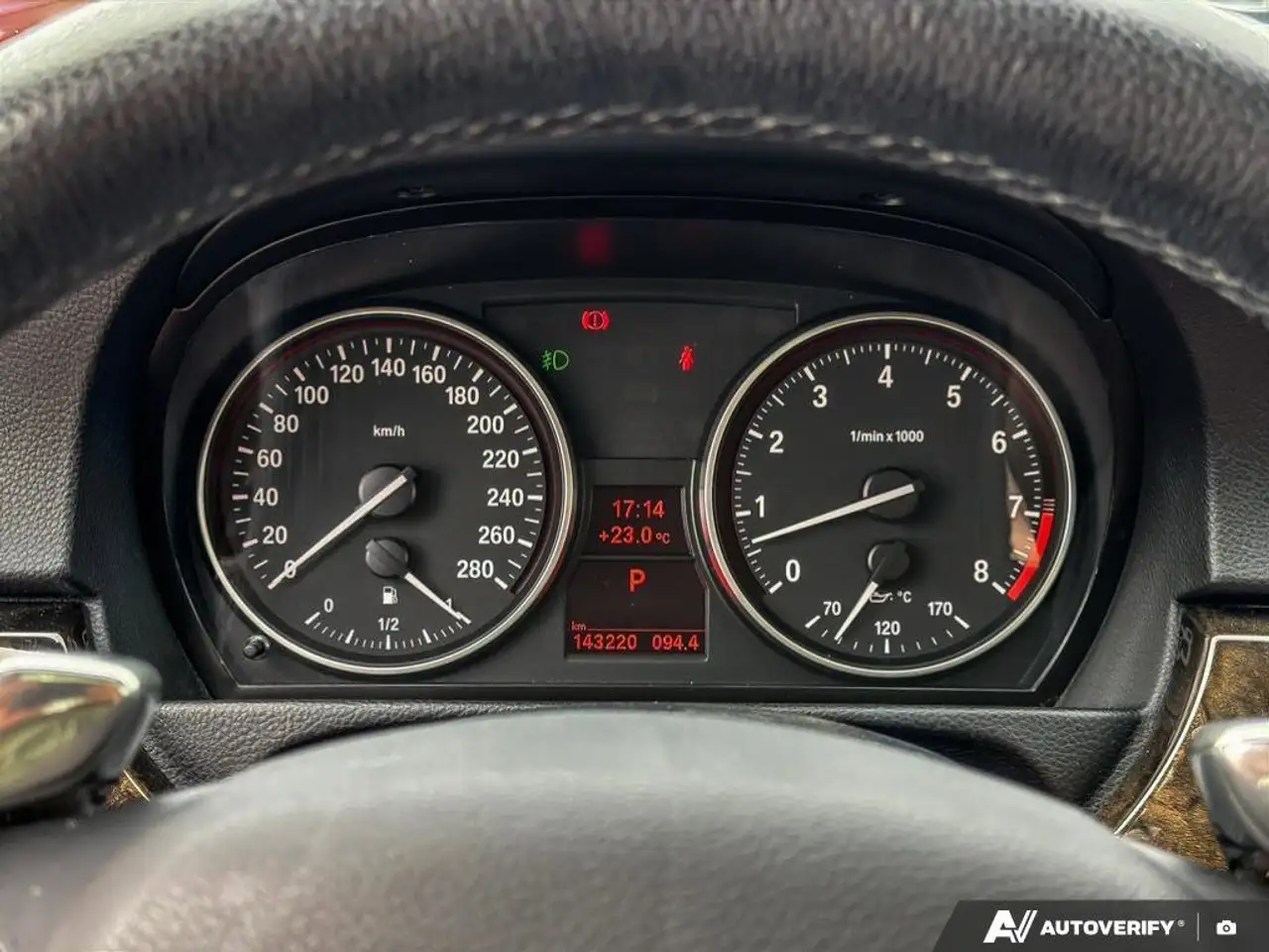BMW 3 Series снимка BMW 3 Series