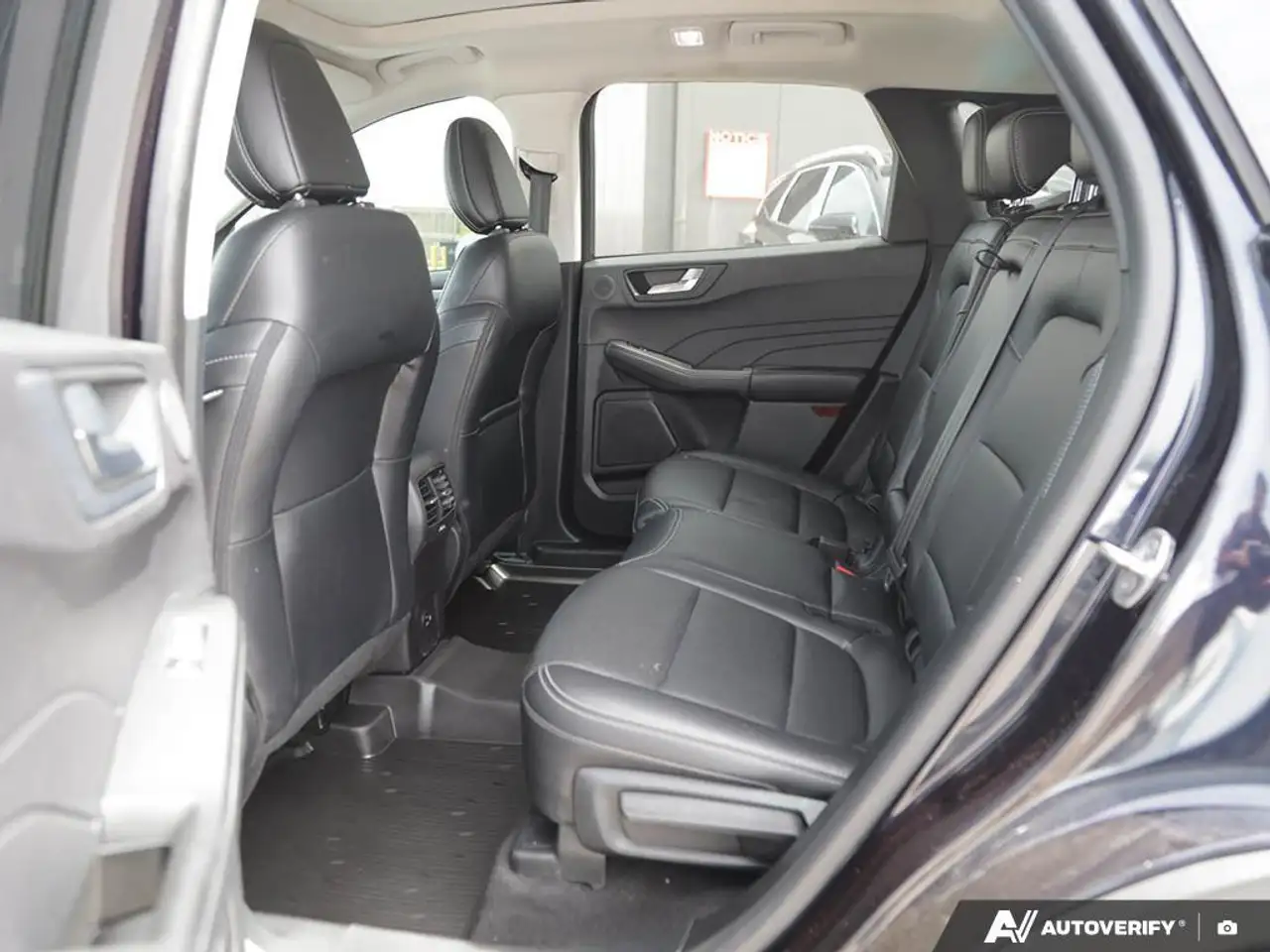 Ford Escape снимка Ford Escape