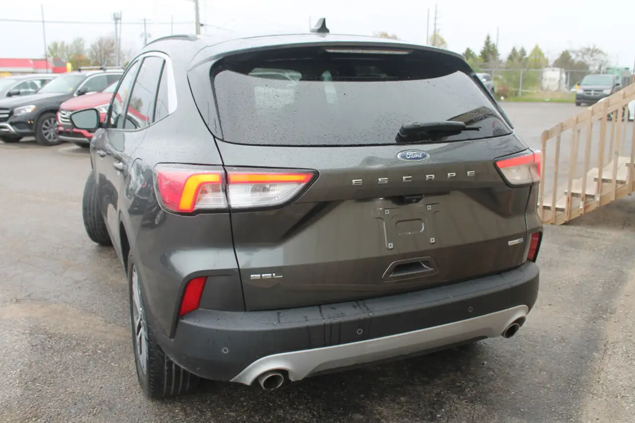 Ford Escape снимка Ford Escape