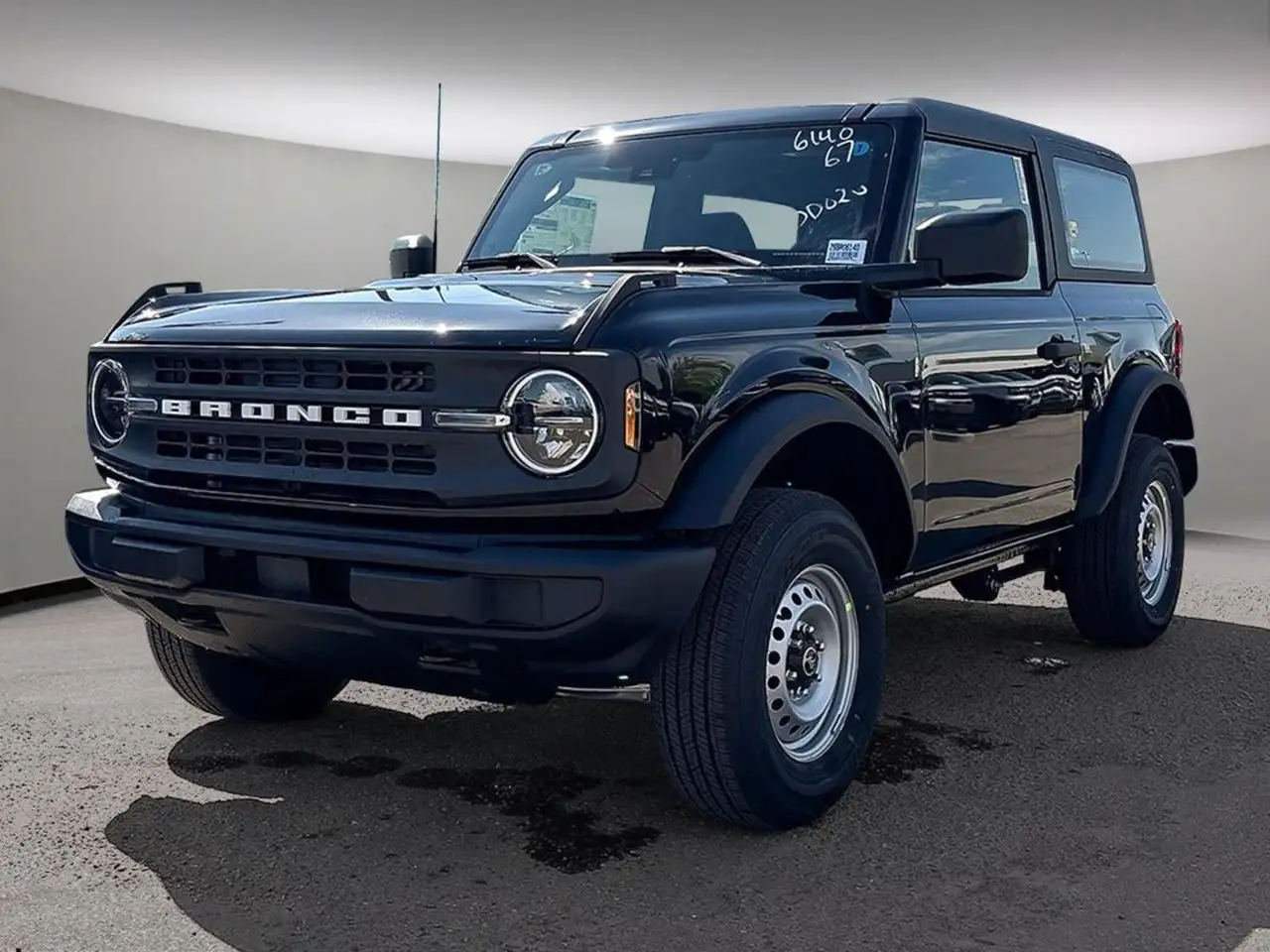 Ford Bronco снимка Ford Bronco