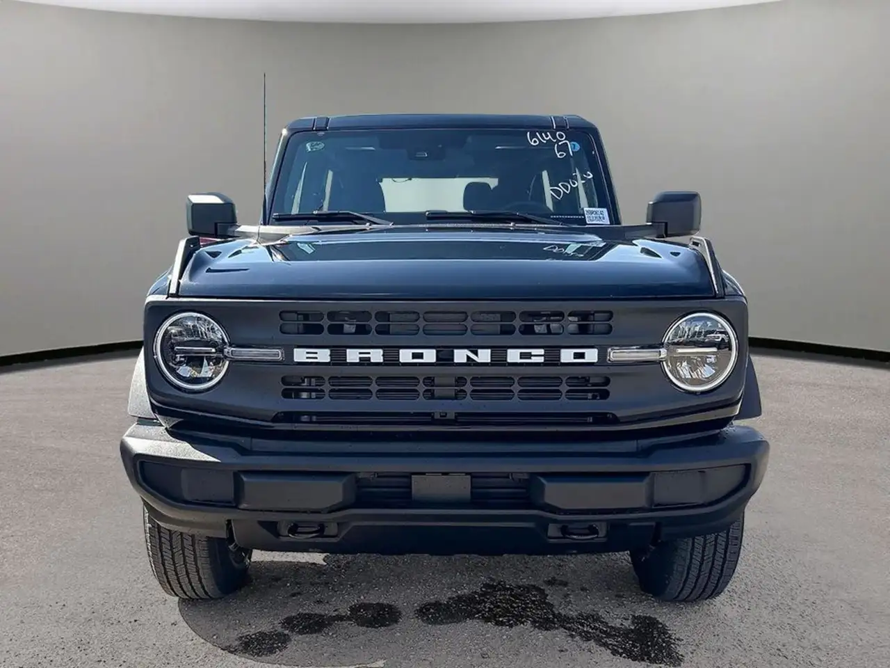 Ford Bronco снимка Ford Bronco