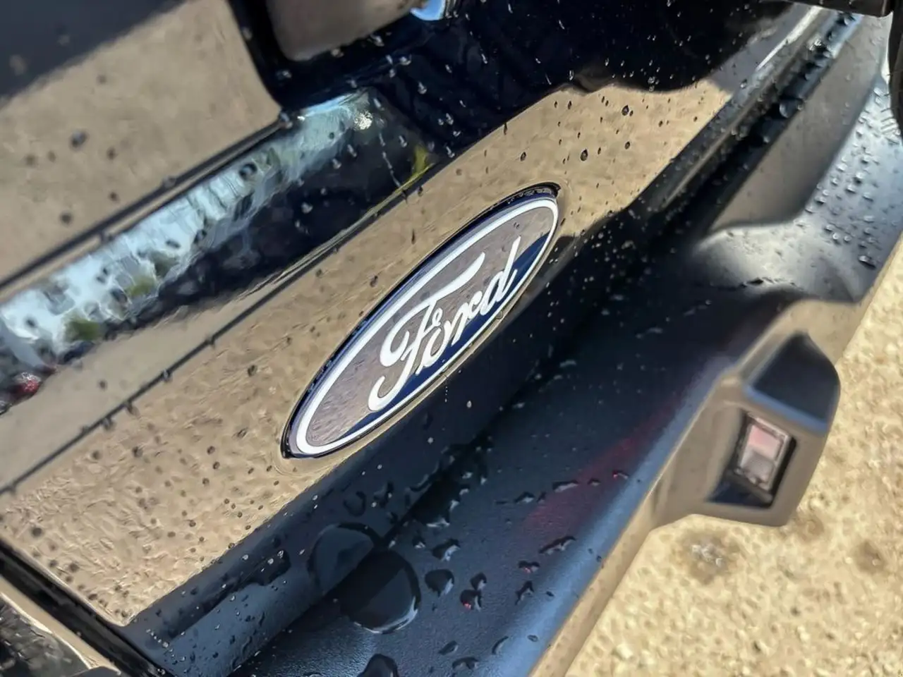 Ford Bronco снимка Ford Bronco