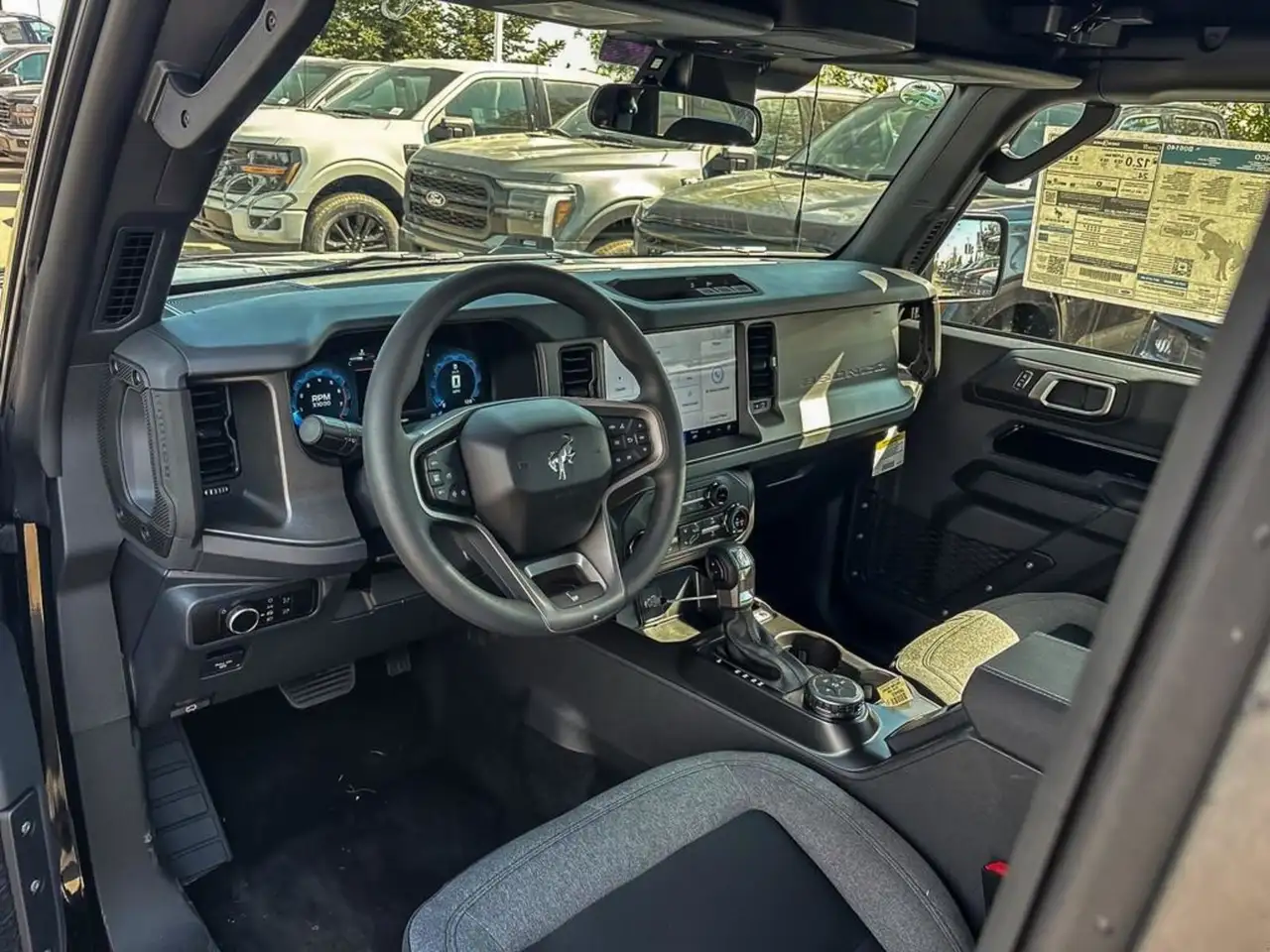 Ford Bronco снимка Ford Bronco