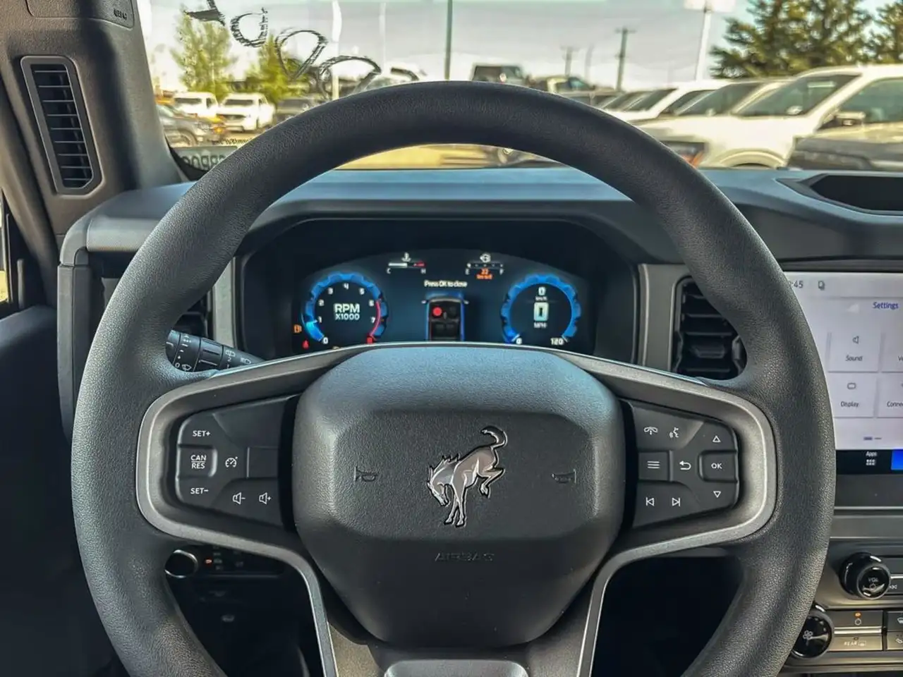 Ford Bronco снимка Ford Bronco