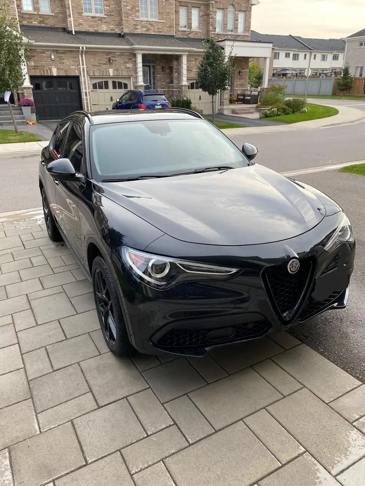 Alfa Romeo Stelvio снимка Alfa Romeo Stelvio