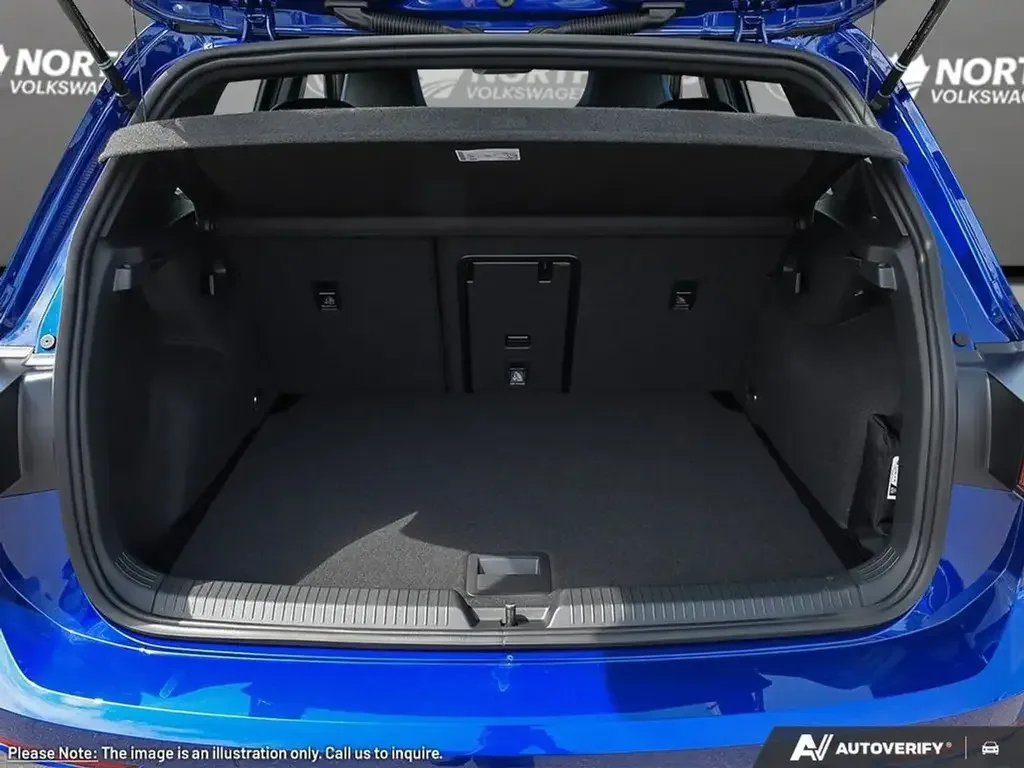 Volkswagen Golf R photo Volkswagen Golf R