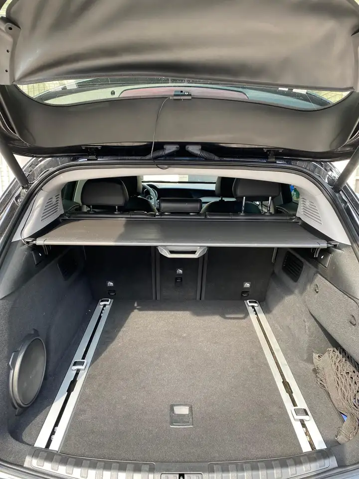 Alfa Romeo Stelvio снимка Alfa Romeo Stelvio