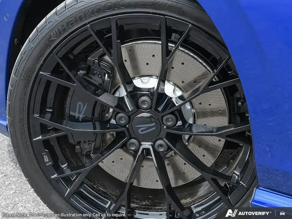 Volkswagen Golf R photo Volkswagen Golf R
