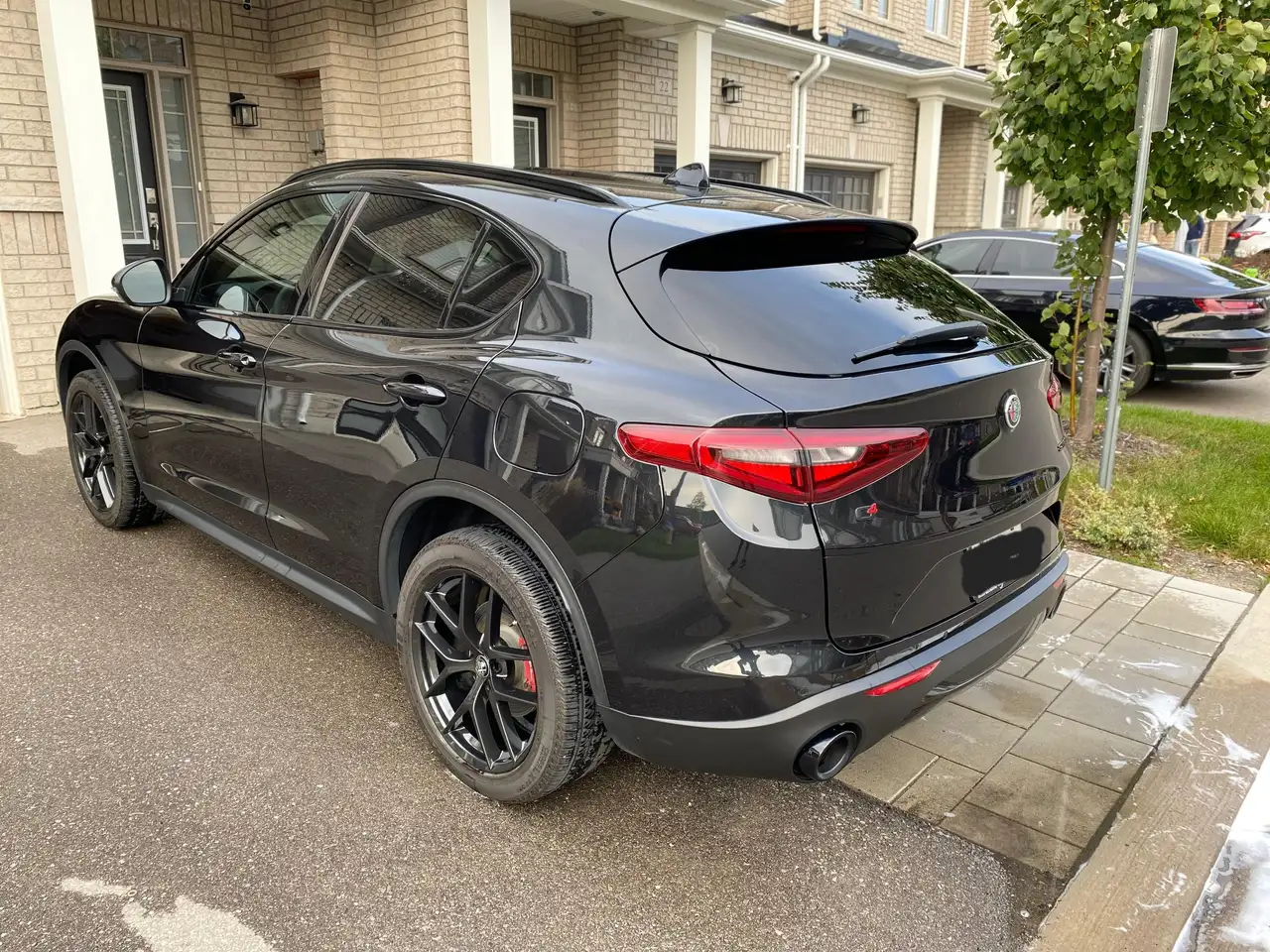 Alfa Romeo Stelvio снимка Alfa Romeo Stelvio