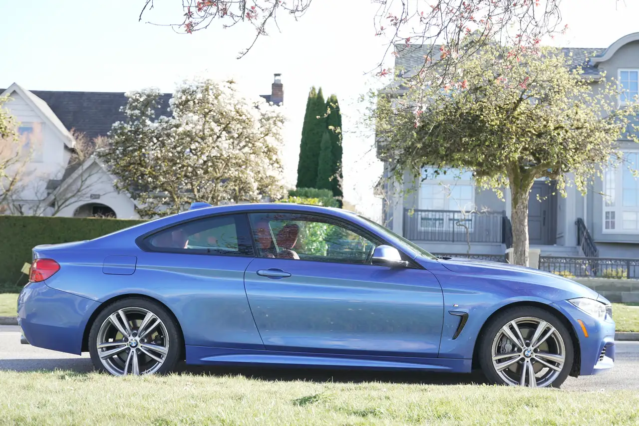 BMW 4 Series снимка BMW 4 Series