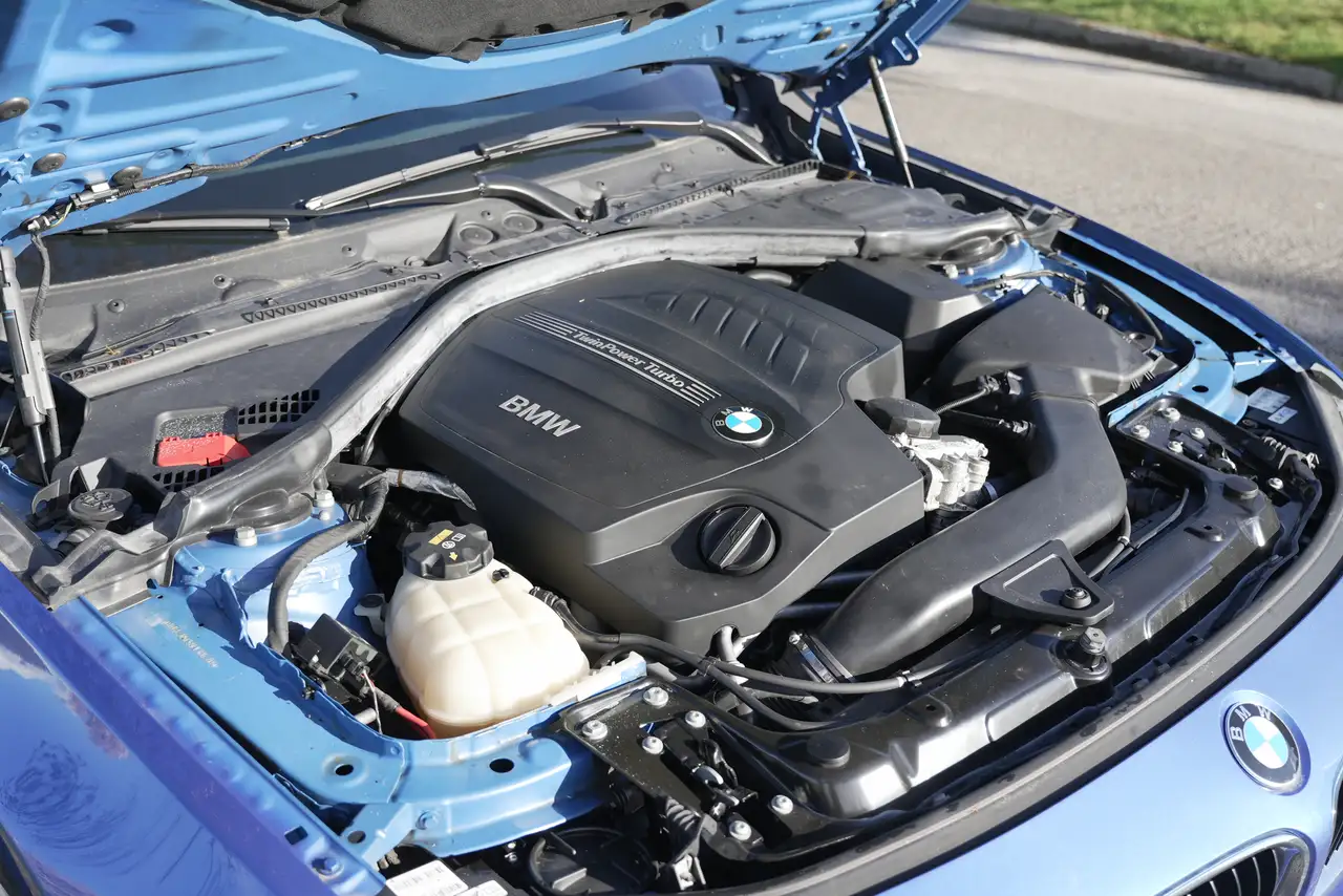 BMW 4 Series снимка BMW 4 Series