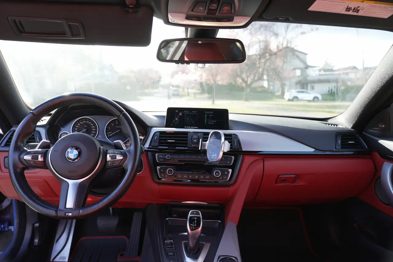 BMW 4 Series снимка BMW 4 Series