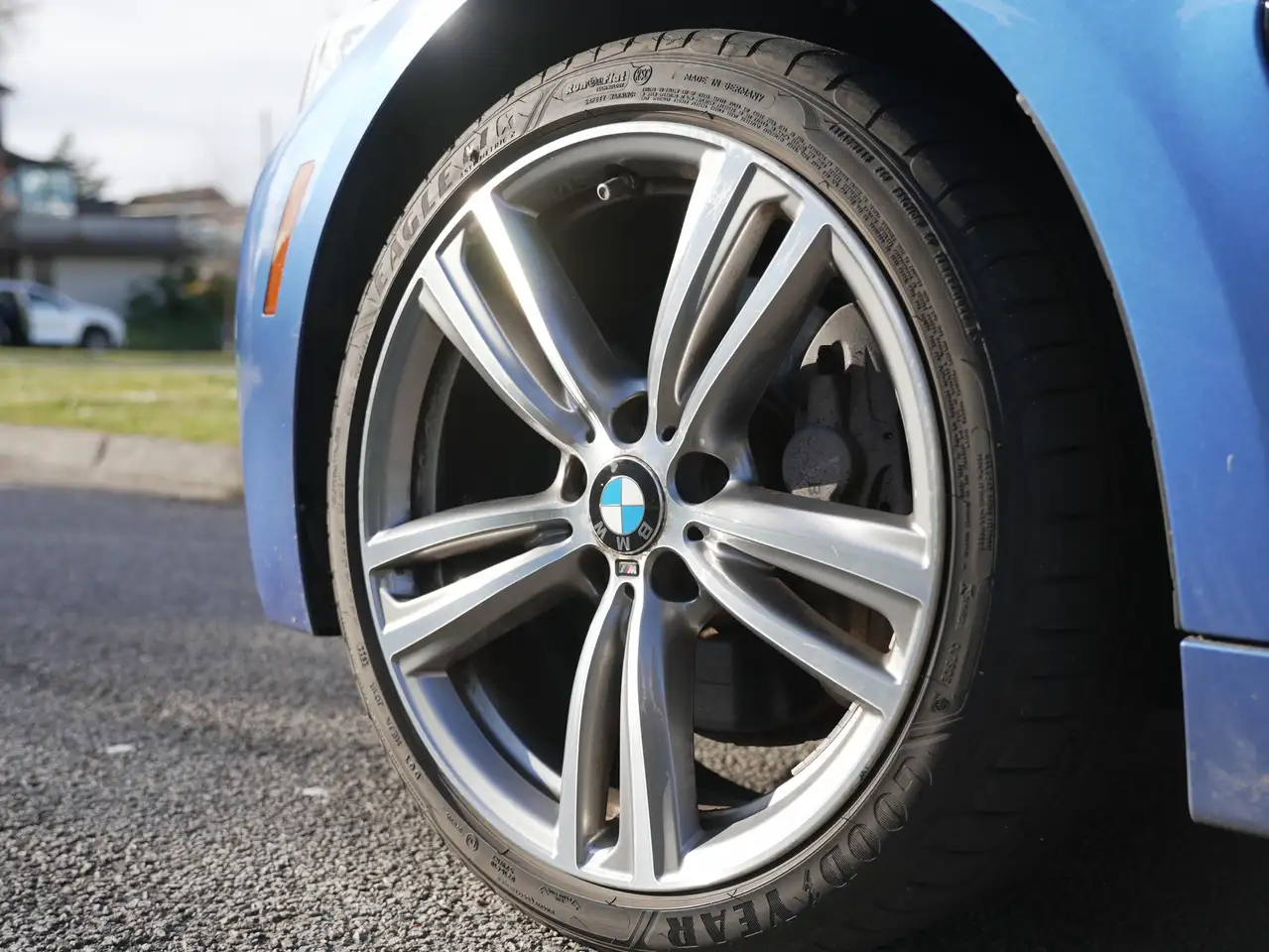 BMW 4 Series снимка BMW 4 Series