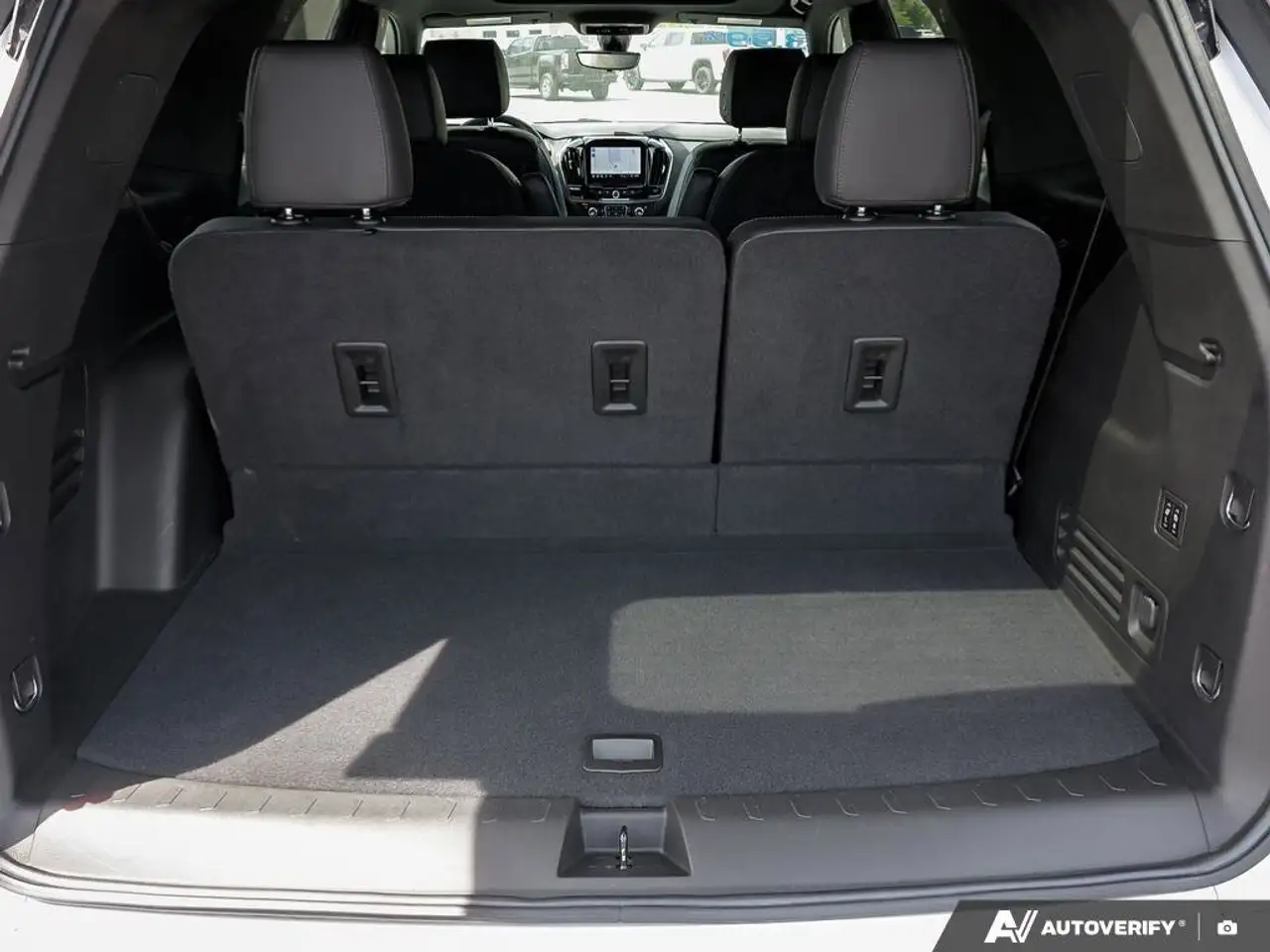 Chevrolet Traverse photo Chevrolet Traverse