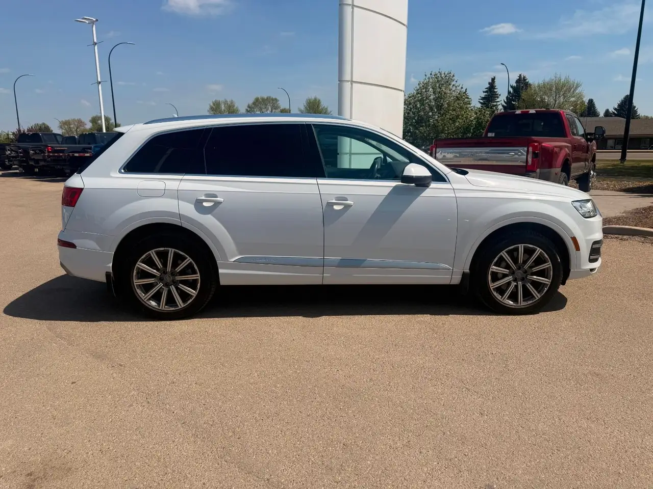 Audi Q7 снимка Audi Q7