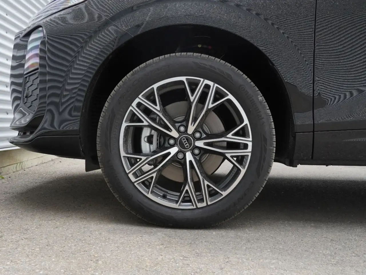 Audi Q3 photo Audi Q3
