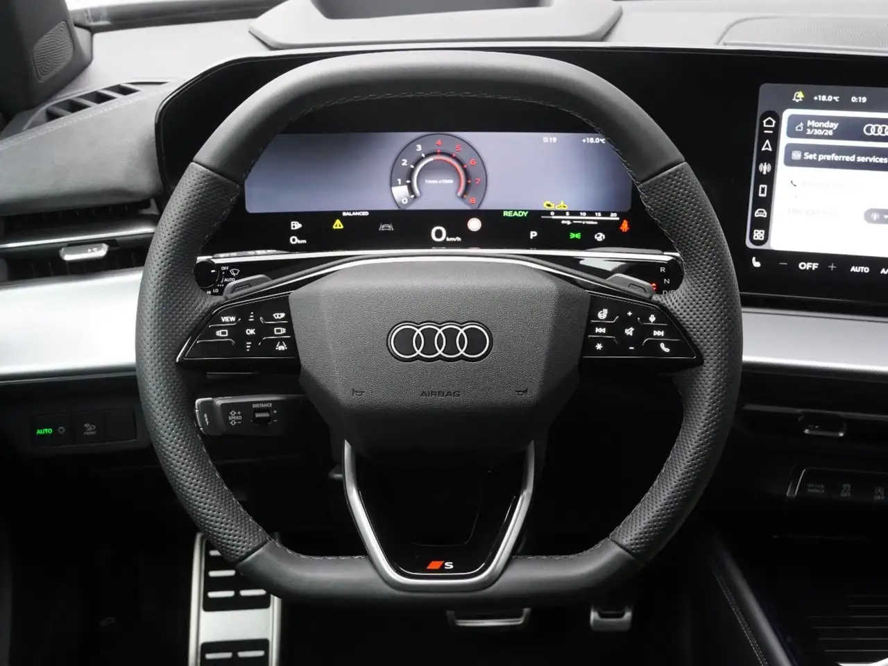 Audi Q3 photo Audi Q3