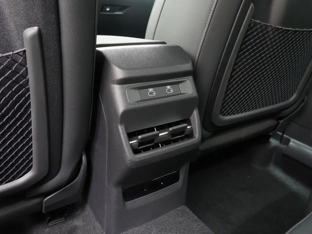 Audi Q3 photo Audi Q3