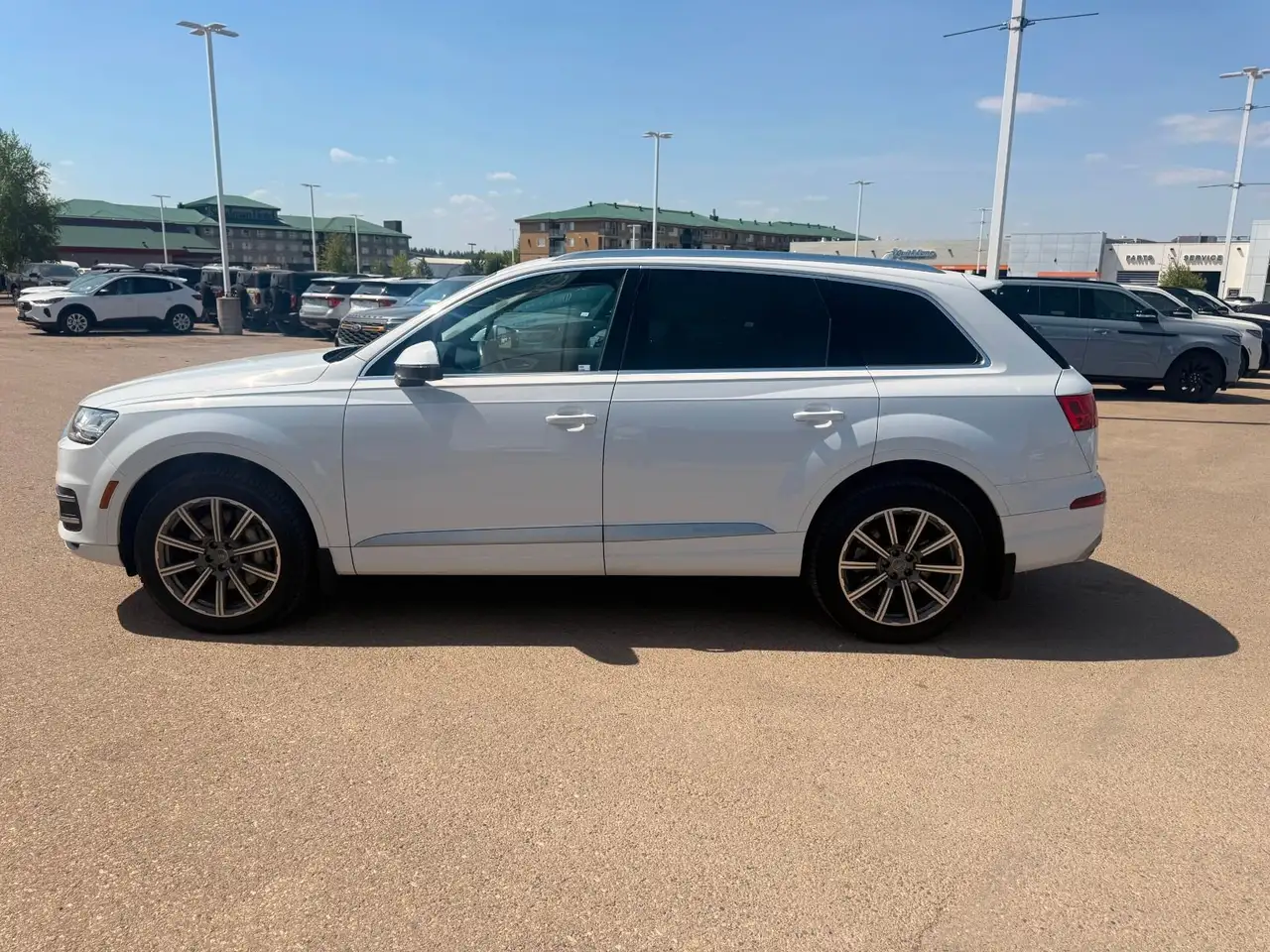 Audi Q7 снимка Audi Q7