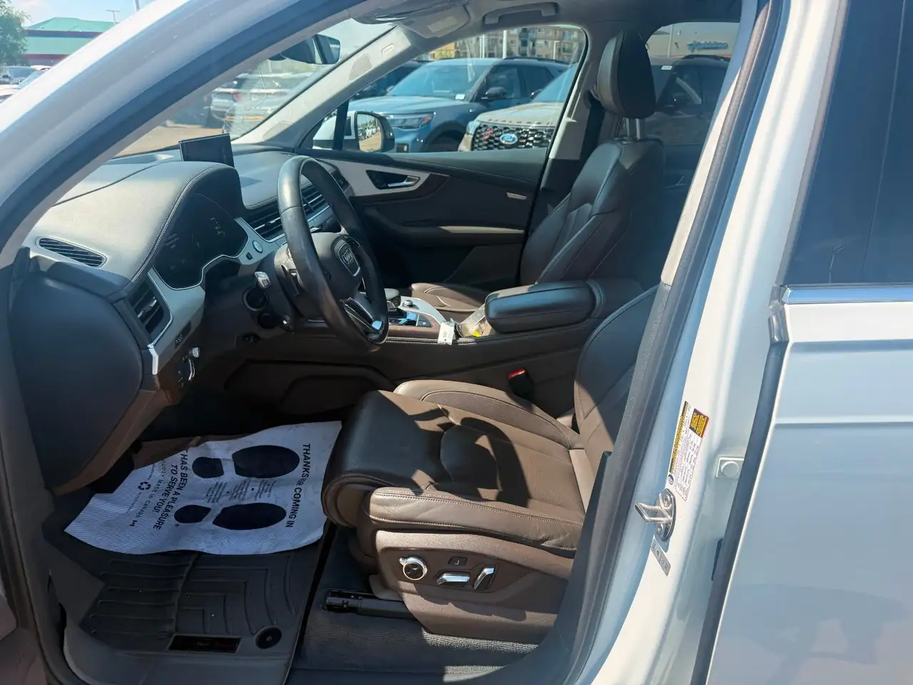 Audi Q7 снимка Audi Q7