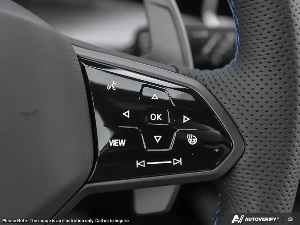 Volkswagen Golf R photo Volkswagen Golf R