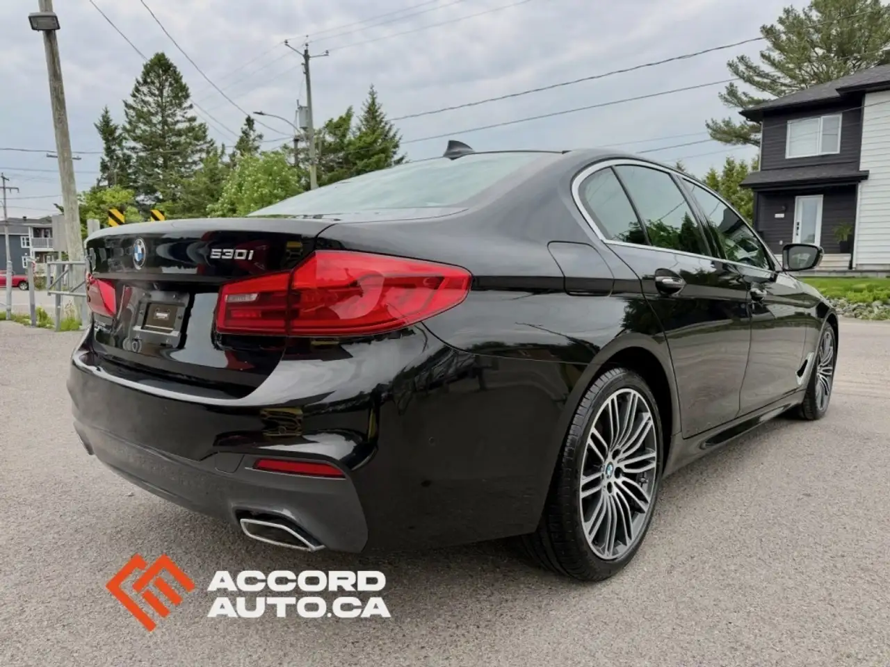 BMW 5 Series photo BMW 5 Series