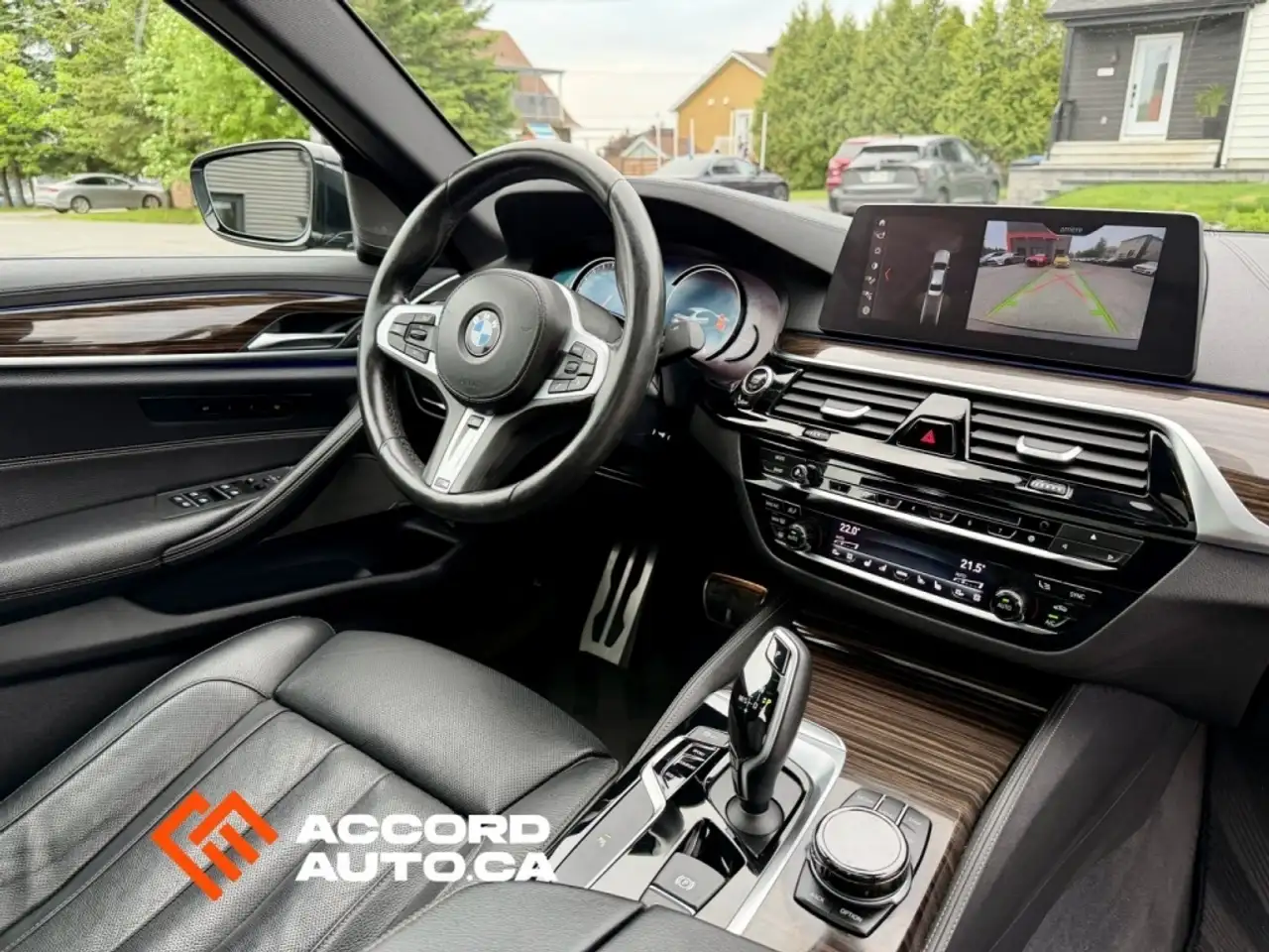 BMW 5 Series photo BMW 5 Series