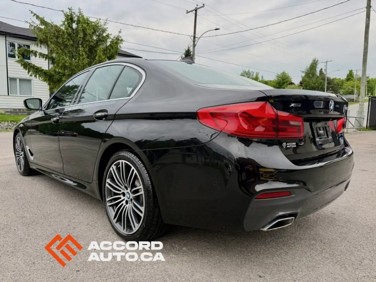 BMW 5 Series photo BMW 5 Series