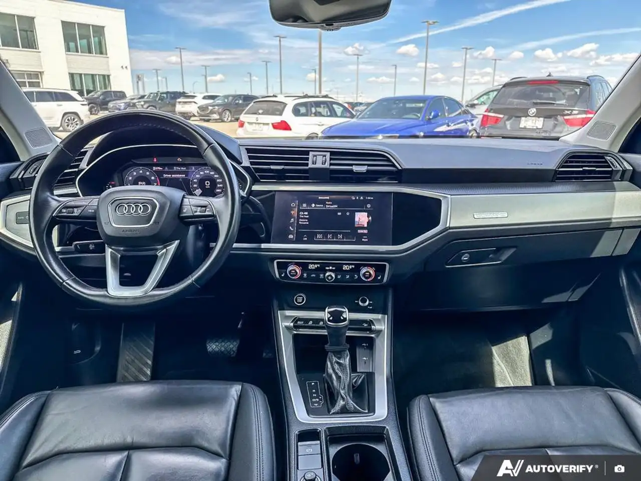 Audi Q3 photo Audi Q3