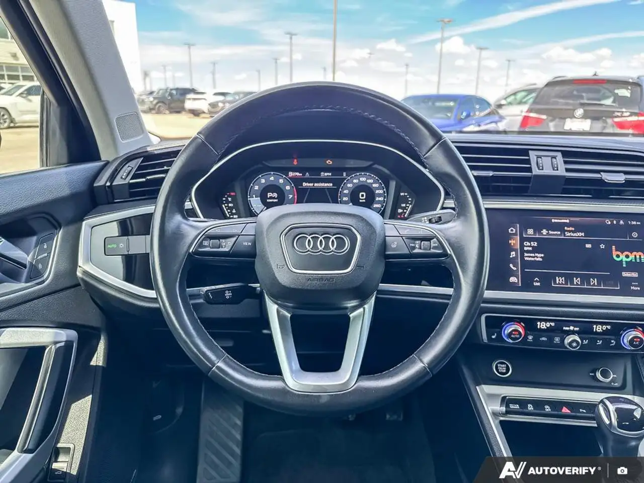 Audi Q3 photo Audi Q3
