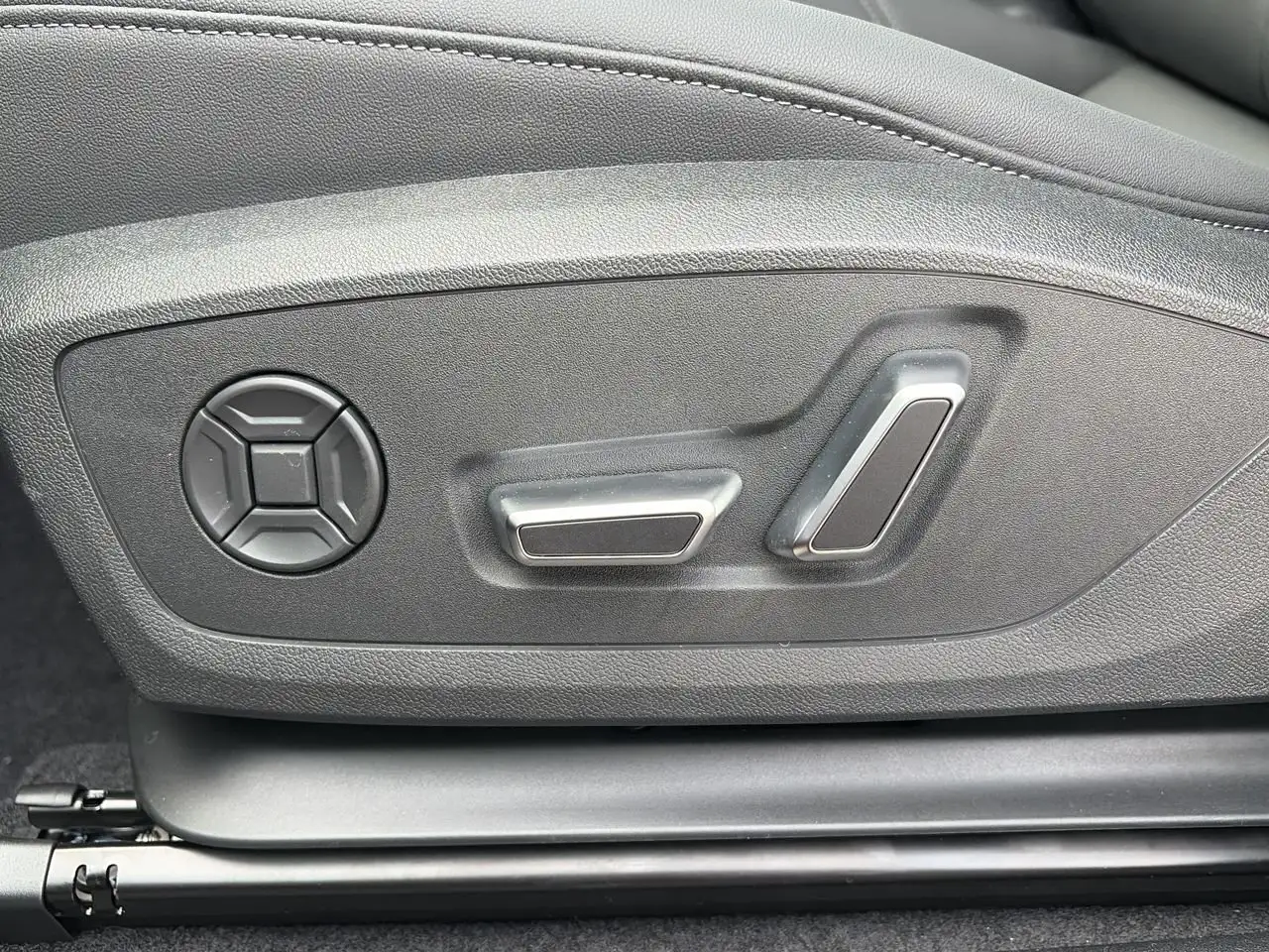 Audi Q3 снимка Audi Q3