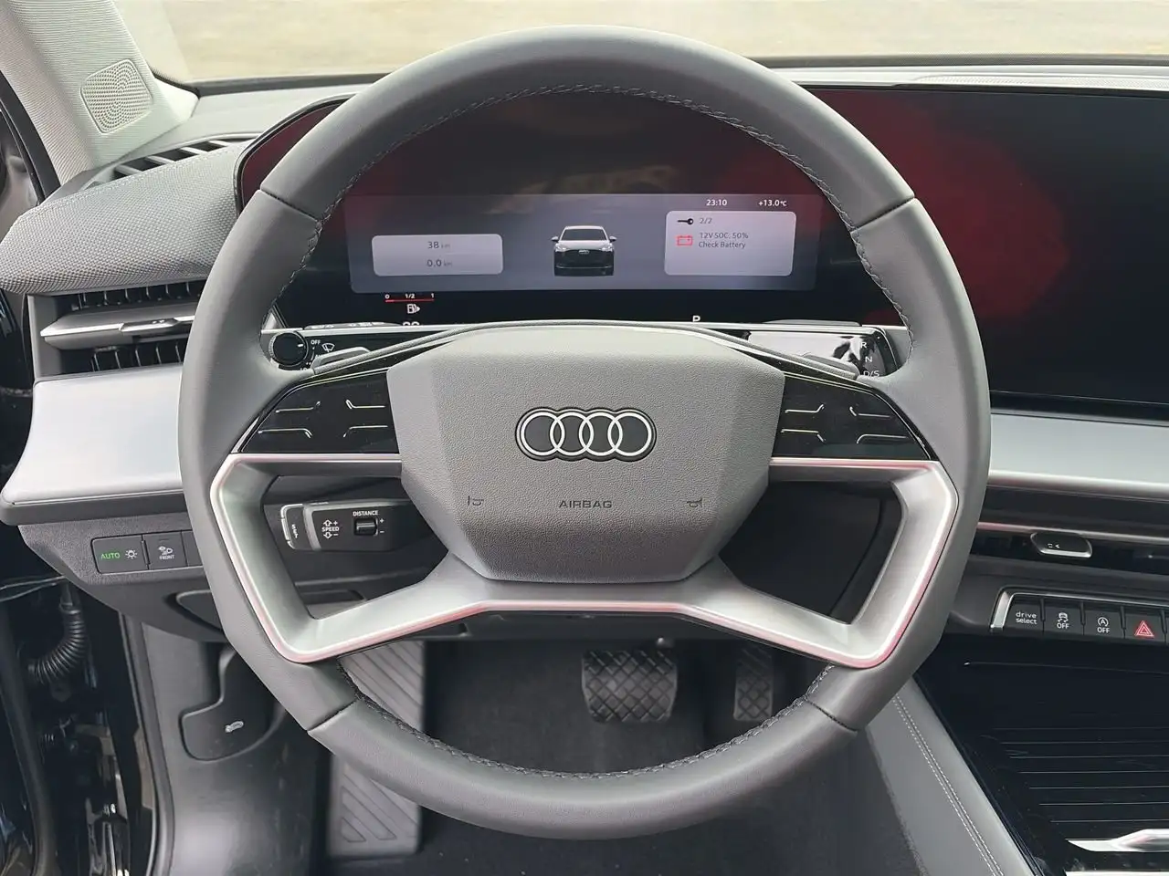 Audi Q3 снимка Audi Q3