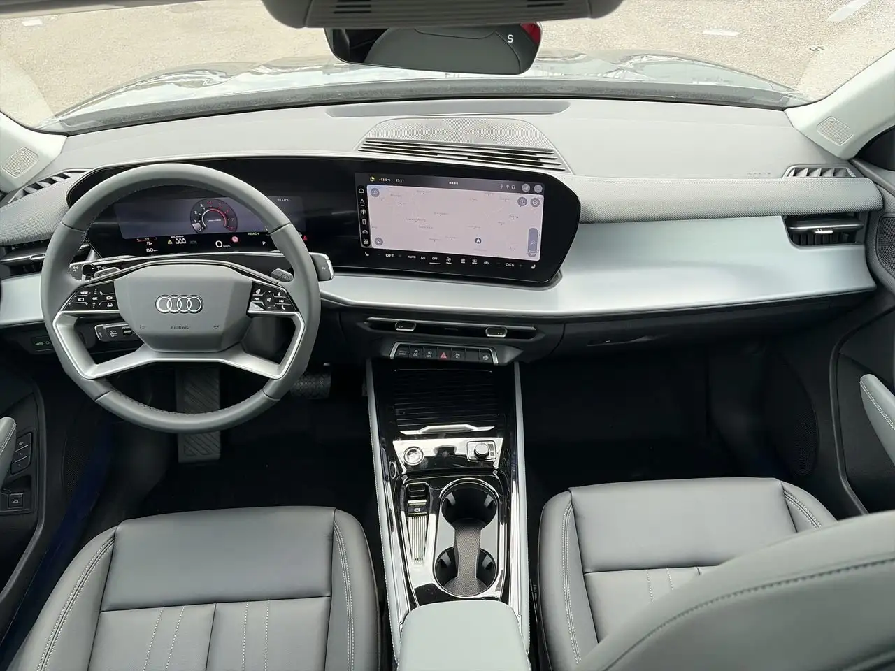 Audi Q3 снимка Audi Q3