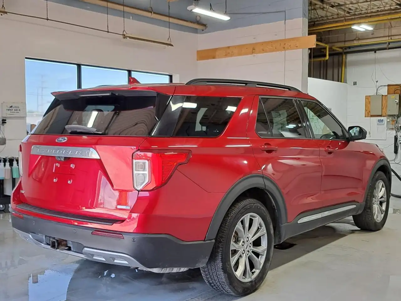 Ford Explorer photo Ford Explorer