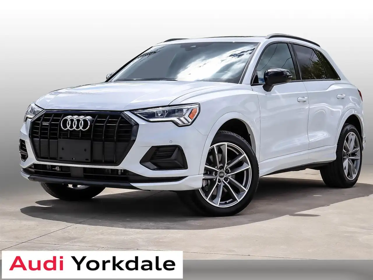 Audi Q3 photo Audi Q3