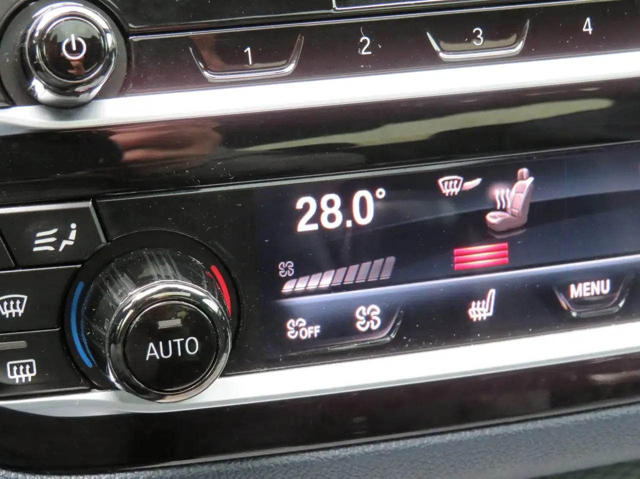 BMW 5 Series снимка BMW 5 Series