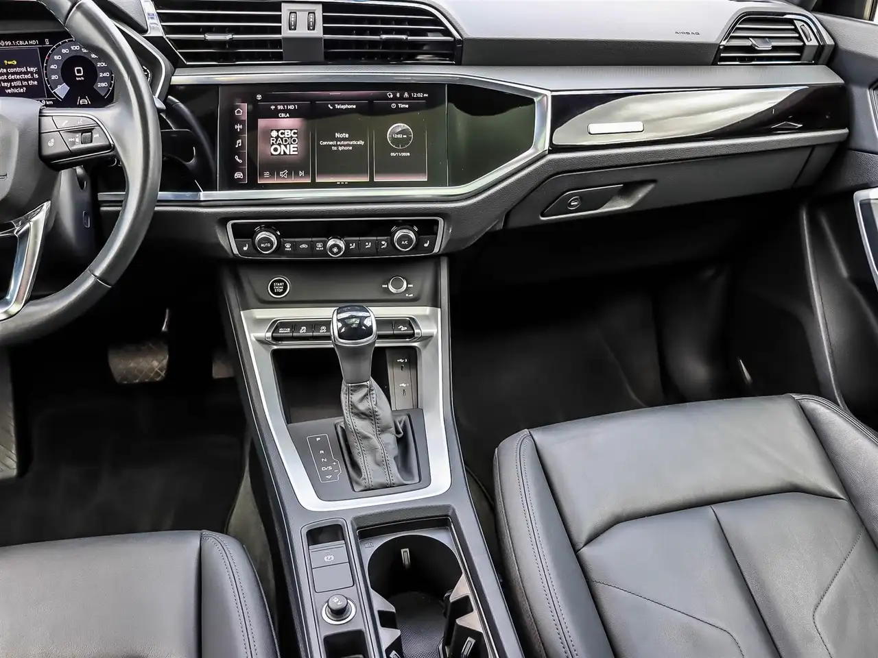 Audi Q3 photo Audi Q3