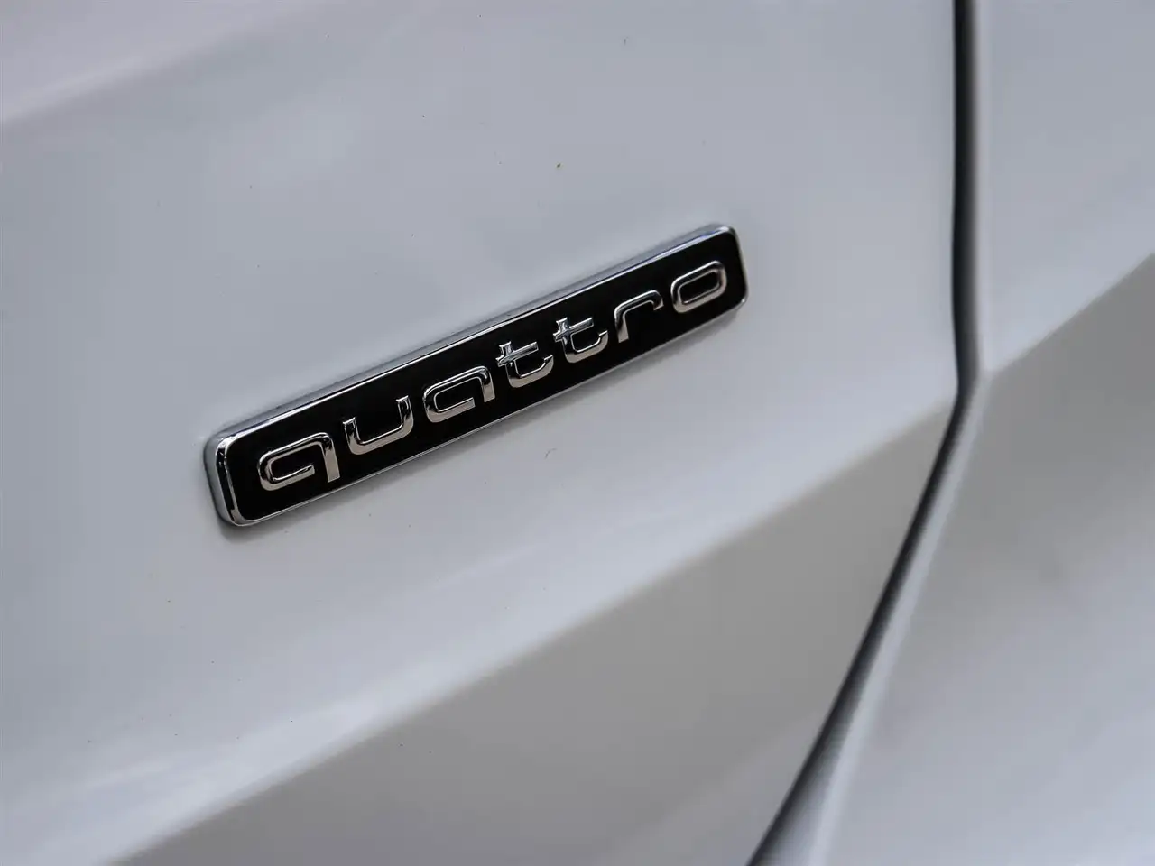 Audi Q3 photo Audi Q3
