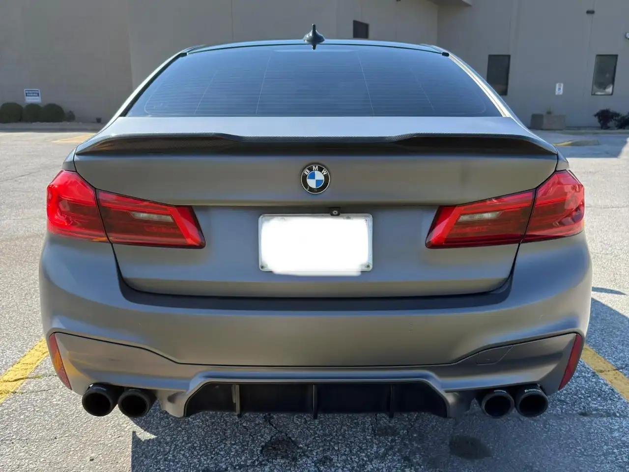 BMW 5 Series photo BMW 5 Series