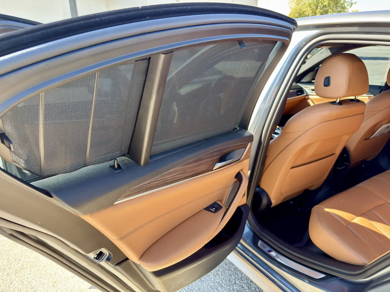 BMW 5 Series photo BMW 5 Series
