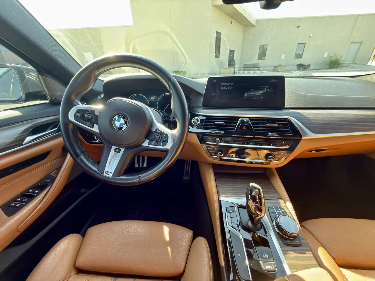 BMW 5 Series photo BMW 5 Series