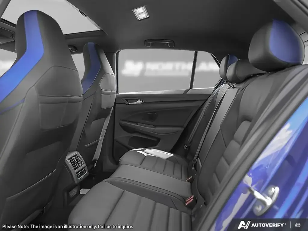 Volkswagen Golf R photo Volkswagen Golf R