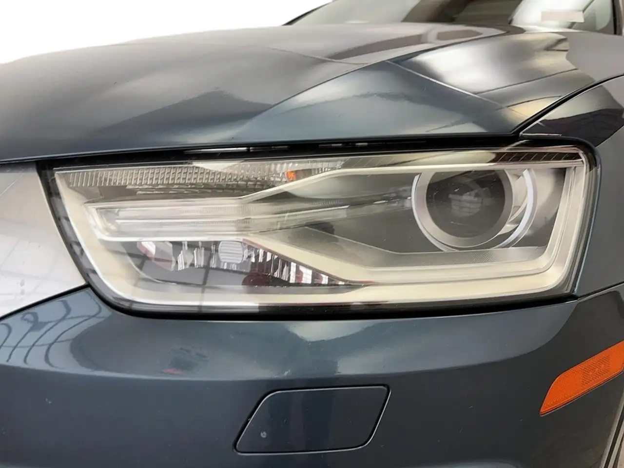Audi Q3 снимка Audi Q3