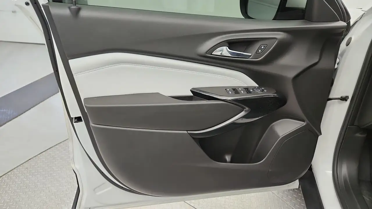 Chevrolet Trax снимка Chevrolet Trax