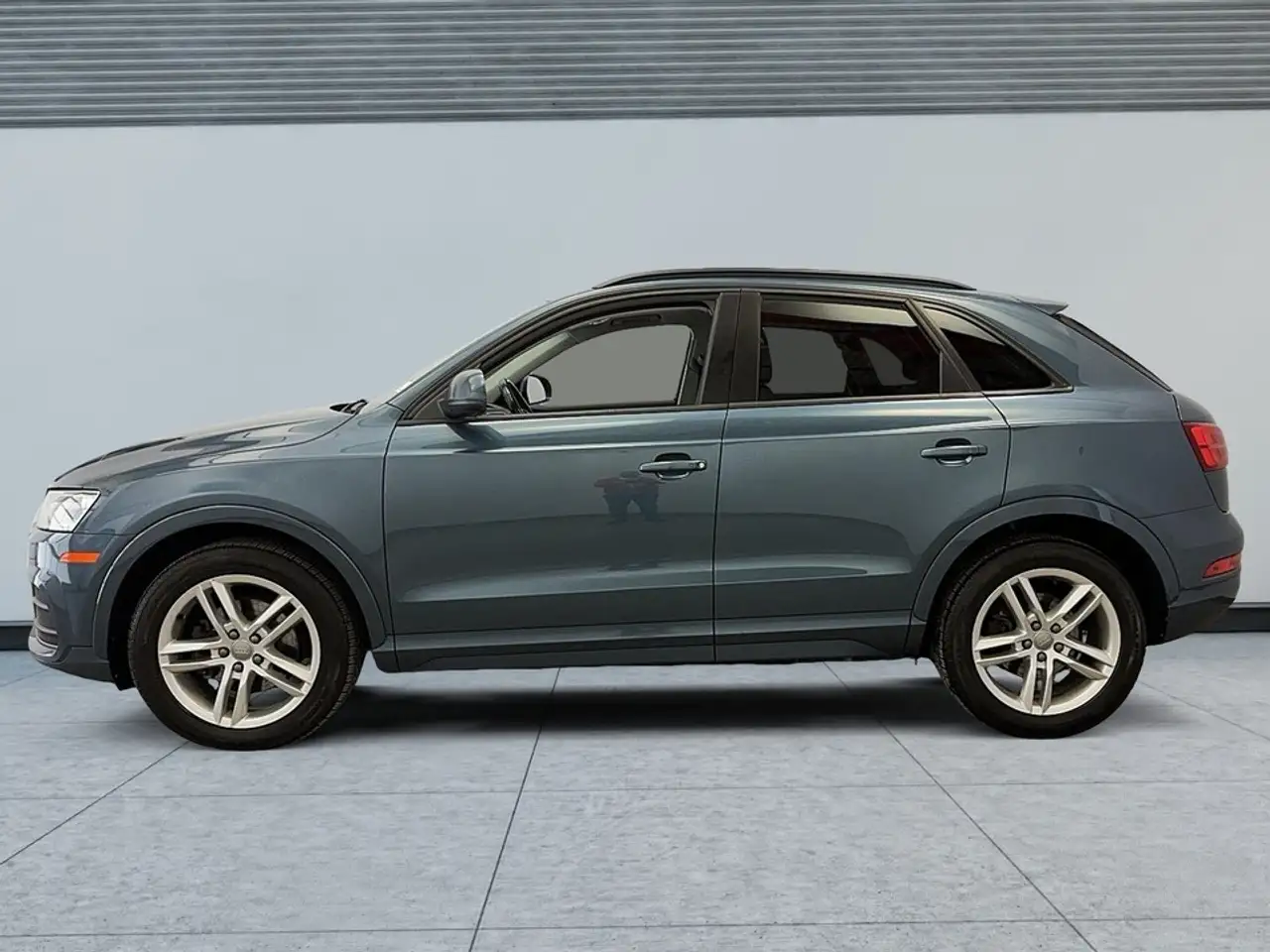 Audi Q3 снимка Audi Q3