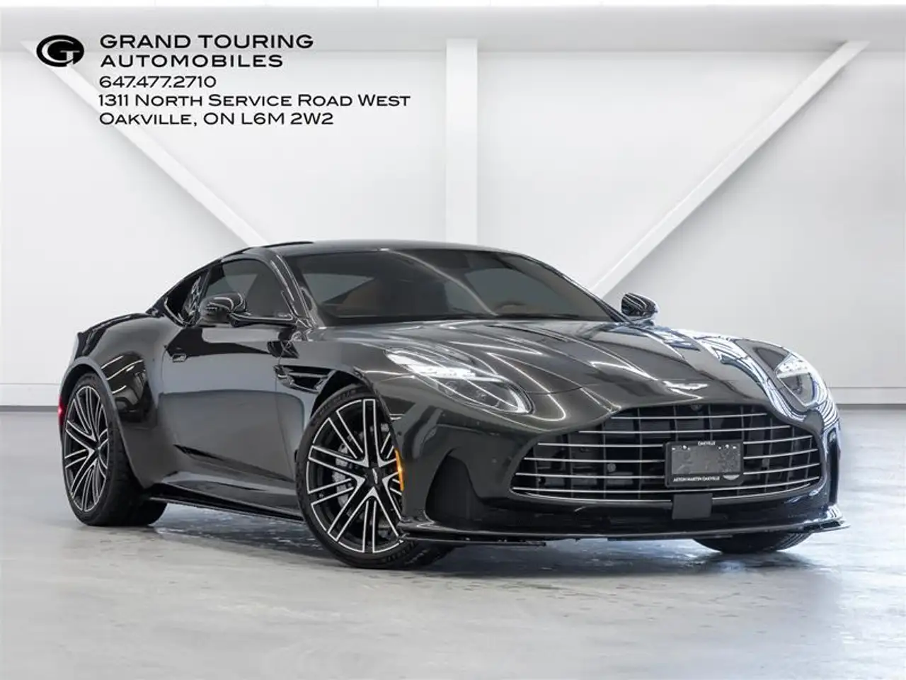 Aston Martin DB12 снимка Aston Martin DB12