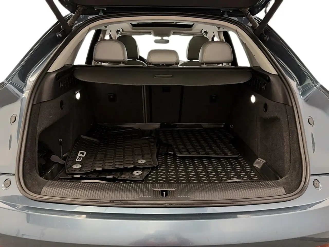 Audi Q3 снимка Audi Q3