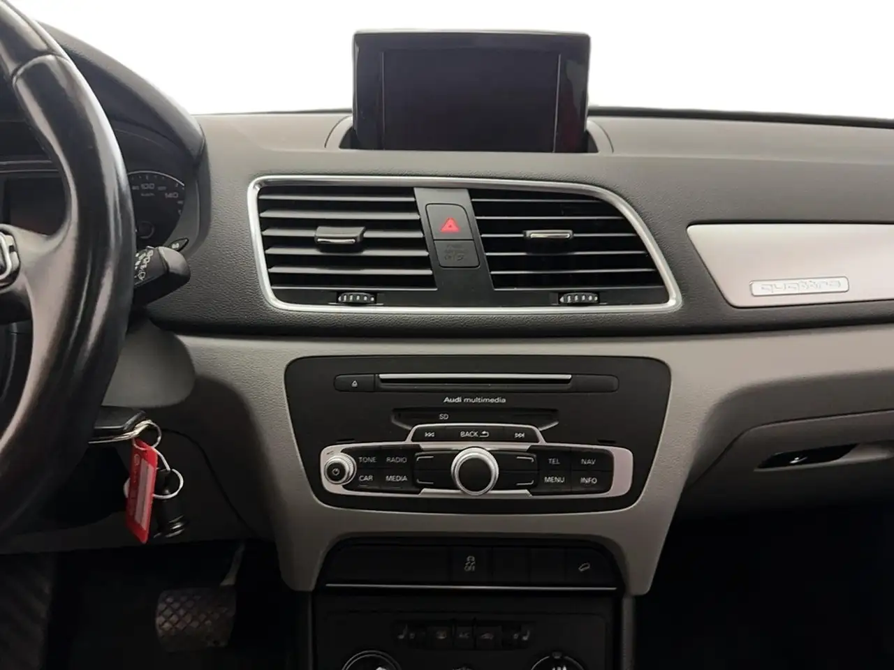Audi Q3 снимка Audi Q3