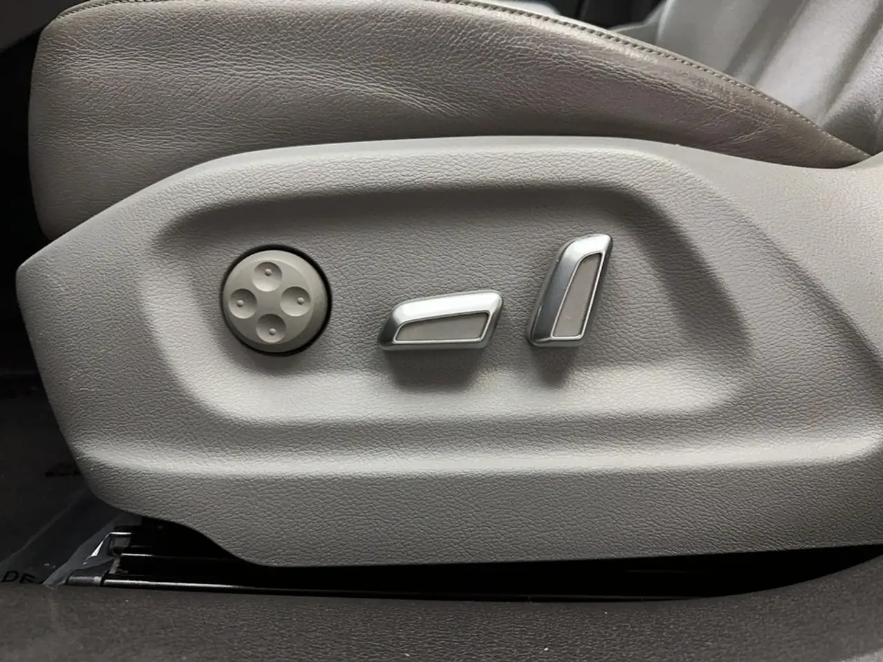 Audi Q3 снимка Audi Q3